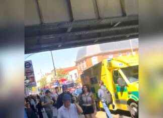 Person Hit by Train at Romford Station: Hospital Update and Recap news-12082024-231652