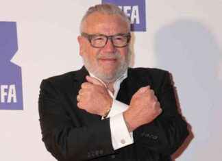 Ray Winstone Criticizes West Ham for Season Ticket Changes news-13082024-112052