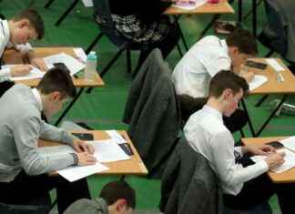 Unlucky A Level 2024 Pupils: Results Revealed and Impact Analyzed news-15082024-112150