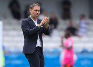 QPR Manager Cifuentes Eyes New Recruits for Sheffield United Showdown news-15082024-232512