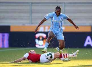 Crystal Palace Defender Joins League One Club on Loan news-20082024-105047