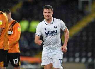 Retired Millwall Striker Announces End of Playing Career news-20082024-225420