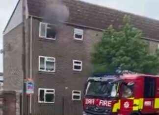 Traffic Delays Caused by Flat Block Fire Recap news-22082024-163206