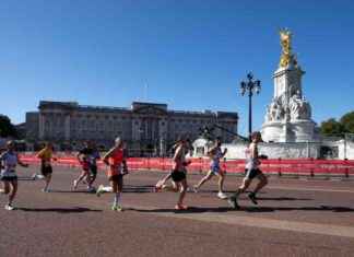 Track Friends and Family Running London Marathon: Tips and Tools news-31082024-003255