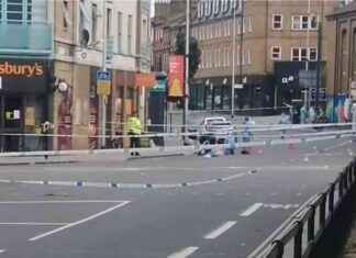 Clapham Road Closed Again After Triple Stabbing: Updates & Road Closure Information news-01102024-021107