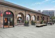 Discover the Interior of the New Uniqlo Store at Kings Cross news-21092024-075851