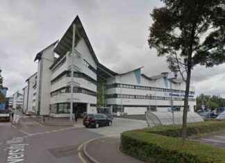 East London University Awarded Teaching Quality Title in Good University Guide news-22092024-173701