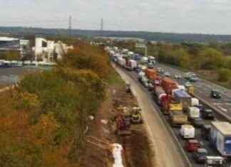 M25 Closed Due to Serious Crash – Update news-31102024-081802