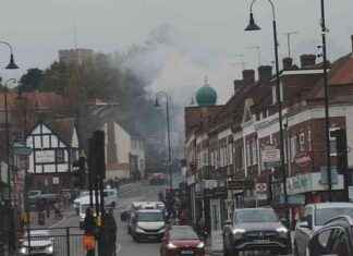 Traffic Alert: Crayford Road Closed for Vehicle Fire news-01112024-184115