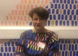 Scrum Theatre: Revitalizing Hammersmith Through Community Engagement news-12112024-145543