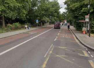 Four Injured in Early Morning Brixton Crash: Hospitalized Victims Identified four-njured-in-early-morning-brixton-crash-hospitalized-victims-dentified