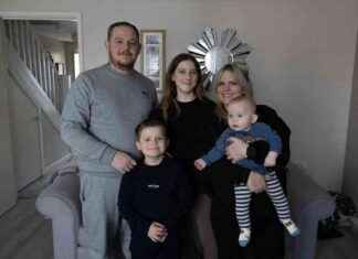 Brave 2-Year-Old Battles Leukemia with St. Helier Hospital Support brave-2-year-old-battles-leukemia-with-st-helier-hospital-support