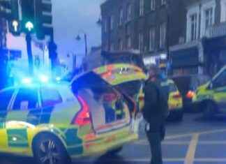 Crystal Palace Road Closed After Stabbing – Summary crystal-palace-road-closed-after-stabbing-summary