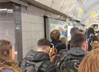 Elizabeth Line Trains Experience Severe Rush Hour Delays elizabeth-line-trains-experience-severe-rush-hour-delays