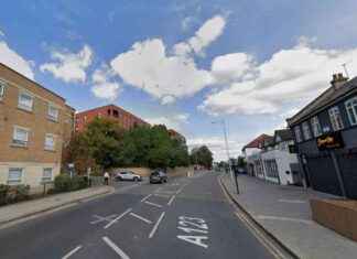 Ilford Road Closed Due to Child Hospitalized: Traffic Alert lford-road-closed-due-to-child-hospitalized-traffic-alert