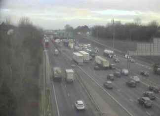 M25 Overturned Car: Live Rush Hour Travel Updates m25-overturned-car-live-rush-hour-travel-updates