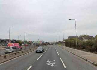 Police Close Barking Road Due to Incident – Recap police-close-barking-road-due-to-ncident-recap