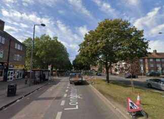 Police Incident Closes Main Road in Dagenham: Live Updates police-ncident-closes-main-road-in-dagenham-live-updates