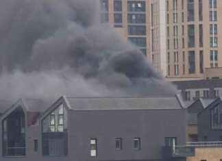 Fire at Walthamstow Flats: Woman and Baby Treated in Escape fire-at-walthamstow-flats-woman-and-baby-treated-in-escape